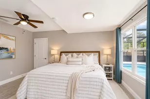 6871 4th St S, Saint Petersburg, FL 33705 - Photo 23