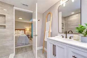 6871 4th St S, Saint Petersburg, FL 33705 - Photo 27