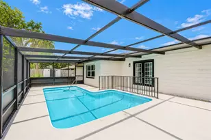 6871 4th St S, Saint Petersburg, FL 33705 - Photo 9