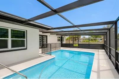 6871 4th Street S, Saint Petersburg, FL 33705 - Photo 7