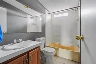 5829 Coventry Dr, Tampa, FL 33615 - Photo 7