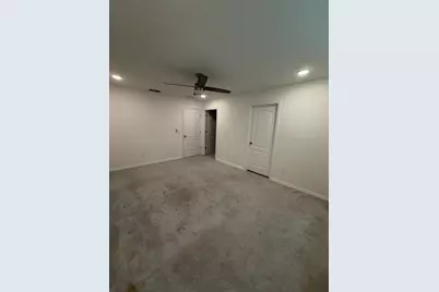 4743 Deer Track Street, Tampa, FL 33610 - Photo 11