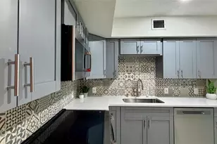 2454 Australia Way E, Clearwater, FL 33763 - Photo 25