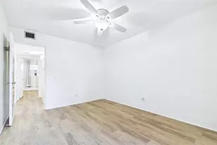 2454 Australia Way E, Clearwater, FL 33763 - Photo 33