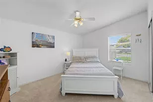 37719 Newal Ave, Zephyrhills, FL 33542 - Photo 17