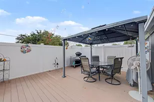 37719 Newal Ave, Zephyrhills, FL 33542 - Photo 21