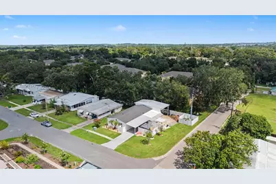 37719 Newal Avenue, Zephyrhills, FL 33542 - Photo 31