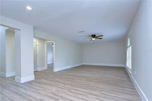 12928 Kings Lake Dr, Gibsonton, FL 33534 - Photo 23