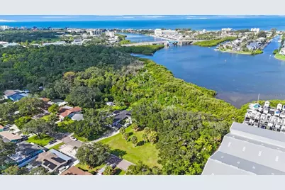 145th Lane, Largo, FL 33774 - Photo 9
