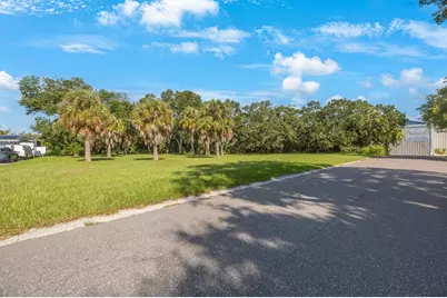 145th Lane, Largo, FL 33774 - Photo 23