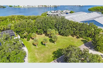 145th Lane, Largo, FL 33774 - Photo 5