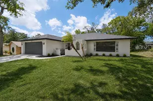 8081 Wooden Dr, Spring Hill, FL 34606 - Photo 5