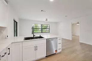 8081 Wooden Dr, Spring Hill, FL 34606 - Photo 23