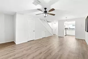 2871 S Pines Dr, Largo, FL 33771 - Photo 3