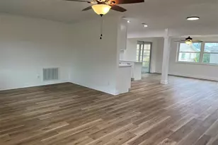 11093 54th Ave N, Saint Petersburg, FL 33708 - Photo 5