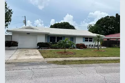 11093 54th Avenue N, Saint Petersburg, FL 33708 - Photo 1