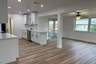 11093 54th Ave N, Saint Petersburg, FL 33708 - Photo 3