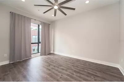 136 8th Street N, Saint Petersburg, FL 33701 - Photo 27