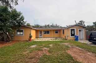 806 W Shell Point Rd, Ruskin, FL 33570 - Photo 1