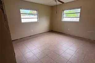 806 W Shell Point Rd, Ruskin, FL 33570 - Photo 13
