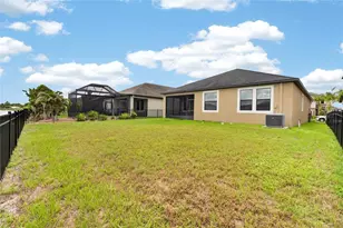 9930 Ivory Dr, Ruskin, FL 33573 - Photo 39