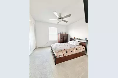 36434 Garden Wall Way, Zephyrhills, FL 33541 - Photo 9