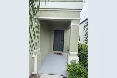 36434 Garden Wall Way, Zephyrhills, FL 33541 - Photo 3