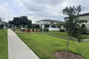 36434 Garden Wall Wy, Zephyrhills, FL 33541 - Photo 25