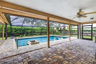 10918 Gillette Ave, Tampa, FL 33617 - Photo 53
