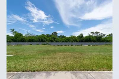 295 Boca Ciega Point Boulevard N, Saint Petersburg, FL 33708 - Photo 43