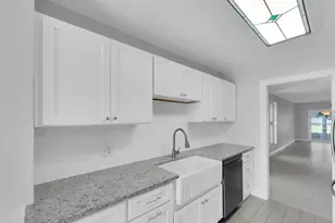 295 Boca Ciega Point Blvd N, Saint Petersburg, FL 33708 - Photo 35