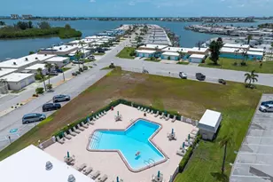295 Boca Ciega Point Blvd N, Saint Petersburg, FL 33708 - Photo 23