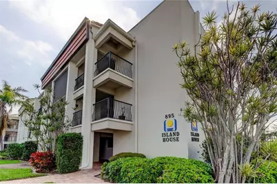 895 S Gulfview Boulevard #303, Clearwater Beach, FL 33767 - Photo 1