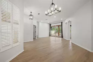 18115 Regents Square Dr, Tampa, FL 33647 - Photo 11