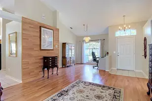 28726 Creekwood Dr, Wesley Chapel, FL 33545 - Photo 11