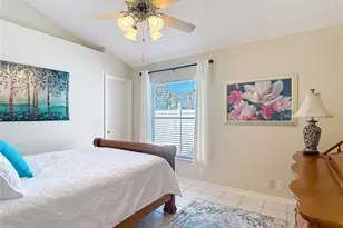 28726 Creekwood Dr, Wesley Chapel, FL 33545 - Photo 17