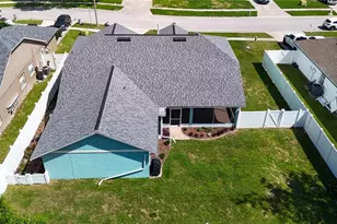 28726 Creekwood Dr, Wesley Chapel, FL 33545 - Photo 29