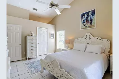 28726 Creekwood Drive, Wesley Chapel, FL 33545 - Photo 13