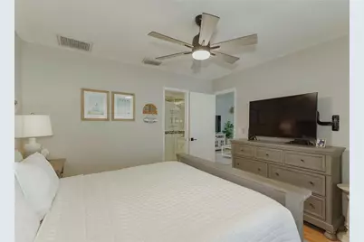 12223 Sun Vista Court E, Treasure Island, FL 33706 - Photo 17