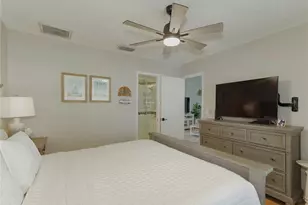 12223 Sun Vista Ct E, Treasure Island, FL 33706 - Photo 17