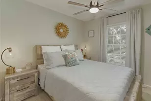12223 Sun Vista Ct E, Treasure Island, FL 33706 - Photo 19