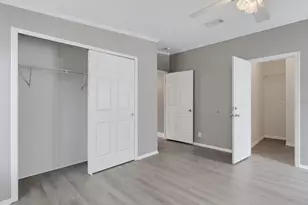 2516 Mobilaire Dr, Lutz, FL 33559 - Photo 29