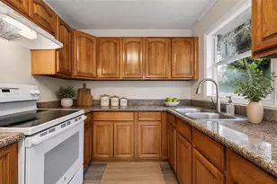 2525 21st St S, Saint Petersburg, FL 33712 - Photo 13