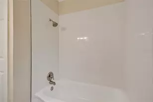 2525 21st St S, Saint Petersburg, FL 33712 - Photo 23