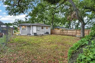 2525 21st St S, Saint Petersburg, FL 33712 - Photo 37