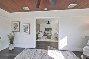 1846 3rd St S, Saint Petersburg, FL 33705 - Photo 11