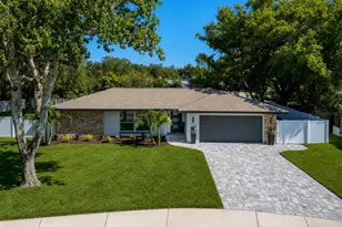 1967 Castille Dr, Dunedin, FL 34698 - Photo 1