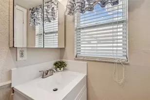 12252 Eldon Dr, Largo, FL 33774 - Photo 47