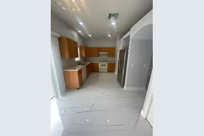 10103 Belleville Place, Tampa, FL 33624 - Photo 5