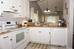 7807 Amberlea Ct, Tampa, FL 33637 - Photo 5